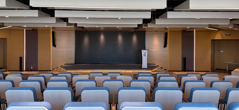 Офисные помещения и актовые залы